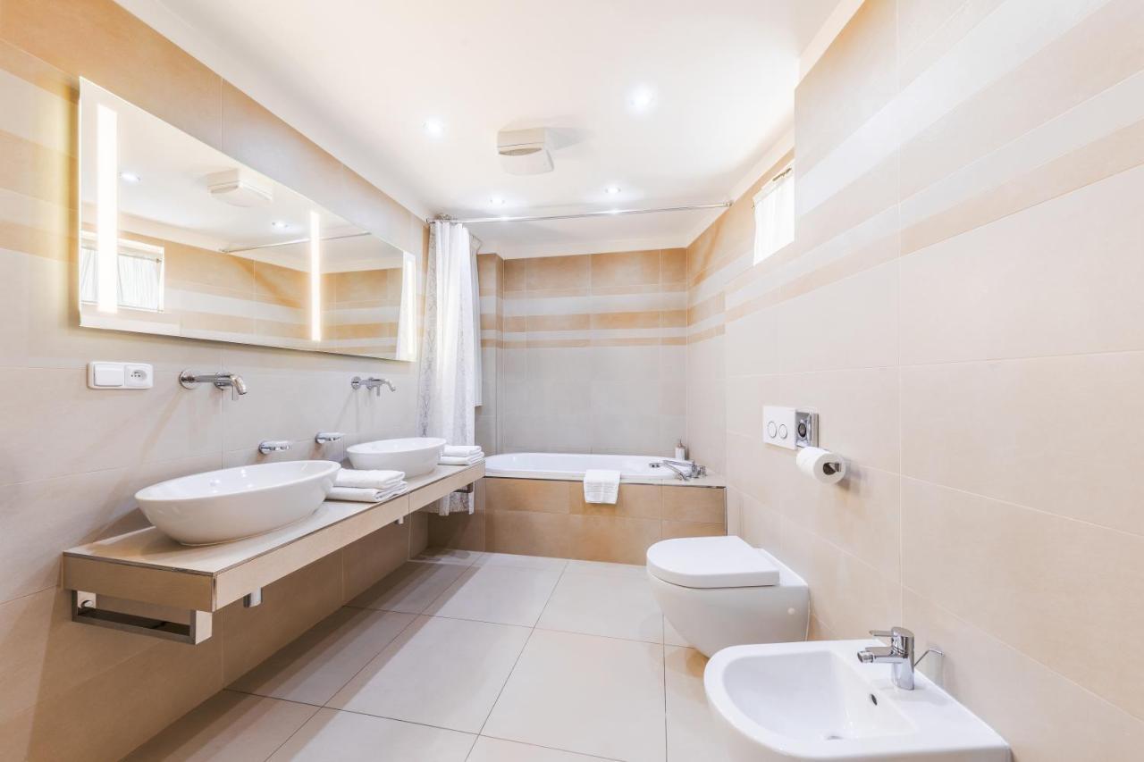 Aparthotel Tycho De Brahe Prague Exterior photo